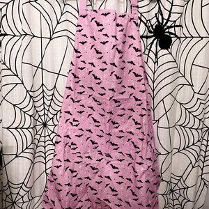 🖤SOLD🖤 Em and Sprout Valloween pink & black bat kitchen apron